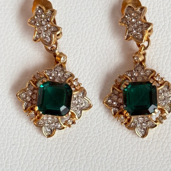 Kenneth Jay Lane Jewelry - Kenneth Jay Lane Gold and Emerald Green Earrings